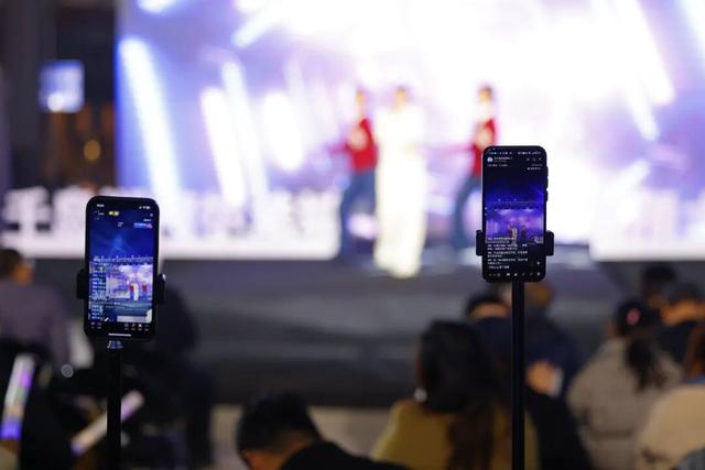 今天，在直播大舞台遇见千岛湖→