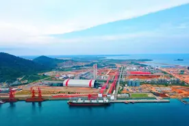 《中国证券报》聚焦南山铝业深化出海战略图片