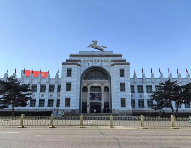 假期去哪玩？这本《呼和浩特旅行玩法指南》请查收！