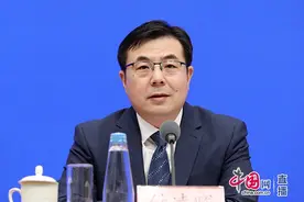 国家统计局：城镇调查失业率稳中有降图片