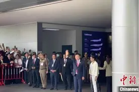 泰国前总理他信结束15年流亡回国 被判服刑8年图片