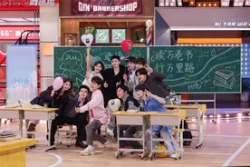 183cm的身高意味着什么？看白敬亭一脚踢飞道具板图片