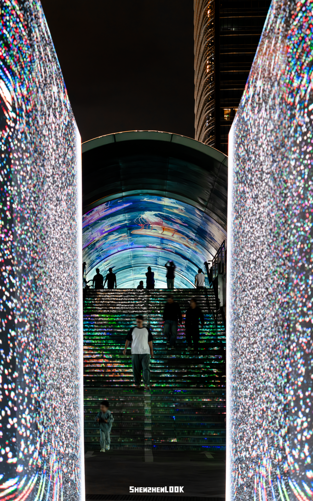 不愧是南山！深圳湾夜景彻底变了，光影艺术季来了