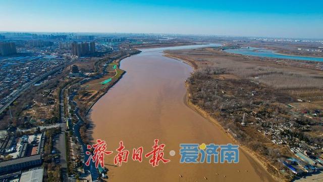 冬日黄河绘就雄浑生态画卷