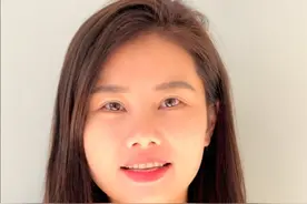 杨妞花通过晨视频向网友拜年！已是第四年和家人团聚，今年接上姐姐在河北过年图片