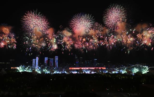 绝美！震撼！蓉城夜空璀璨