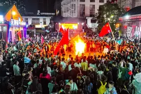 篝火节、烟花秀、冷烟火瀑布 郑州这些地方免费跨年图片