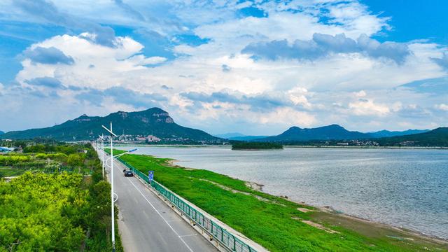 地下泉水世界什么样，他们知道 | 人文
