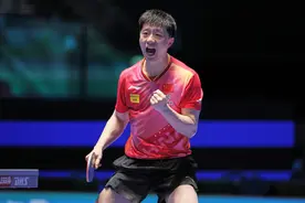 马龙上演超级大逆转，第三次夺得世界杯男单冠军图片