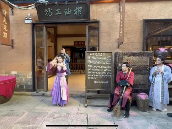 活力中国调研行 ｜ 从“废弃矿山”到“网红小镇”，望仙谷的绿色蜕变