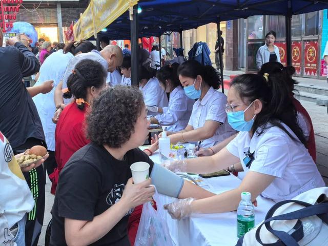 多活动炸场！国庆假期抚顺步行街开启“人从众”模式