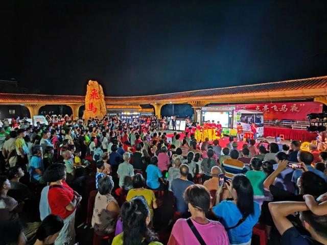 茂南文化大篷车飞马启航，流动的文化盛宴送到群众家门口