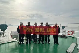 “甬心守护·启航2025”宁波航标处护航水上春运路图片