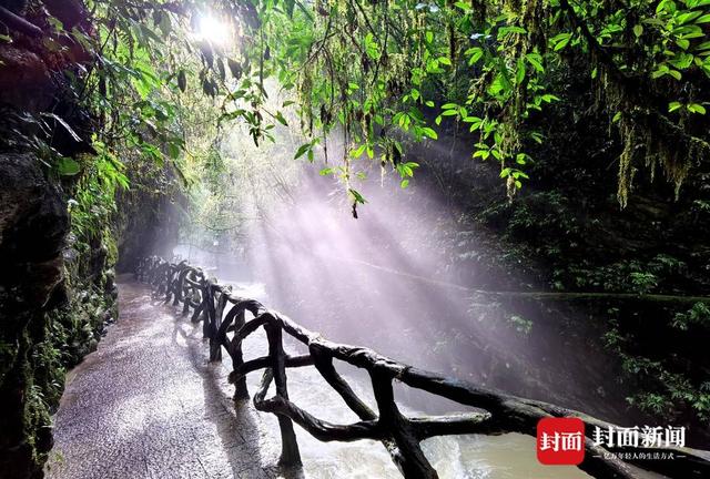 诚邀游客共赏秋日盛景 四川达州巴山大峡谷推出金秋钜惠｜创5A·巴山大峡谷更好玩
