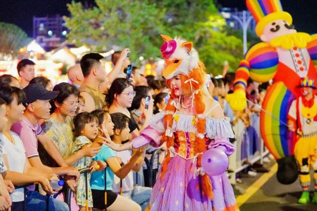 童话+非遗！龙岩连城点燃“夏夜经济”~