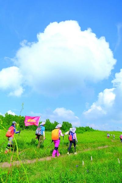 乌拉盖草原66公里徒步