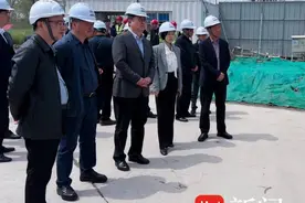 高邮人大围绕全市重点交通工程建设情况开展专题视察图片