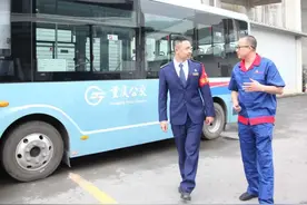 驾修“双子星”：勤劳谱写时代华章 汗水见证逐梦前行图片