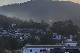 炮弹落在畹町镇：一座边陲小镇活在缅北战火旁图片