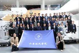 赴企业实地调研与交流，山东现代学院探索产教融合新范式图片