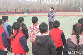 暖身更暖心，壹点公益“滋润小脸蛋”爱心行走进济南长清图片