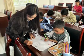 大学生假期志愿服务，情暖昌宁县珠街彝族乡金宝村图片