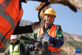 中央媒体看甘肃｜兰合铁路建设加速推进图片
