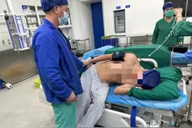 IT精英髓核脱出疼痛难忍，同仁骨科脊柱内镜妙手回春图片