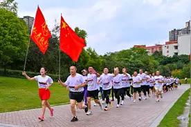 四川仁寿：今日奔跑“蓄势待发”  只为冲刺“仁马”更快图片
