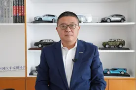 中国汽车流通协会王都：三至五年内车企不转型升级或被淘汰出局图片