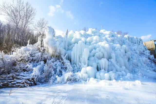 绝美！北京“蓝调”冰瀑奇观，惊艳亮相 | 周末京郊微度假