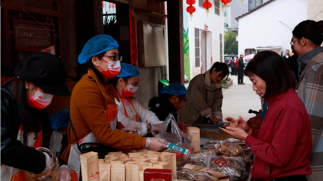 连续8天！唐先有场好吃又好玩的嘉年华，就等你来→