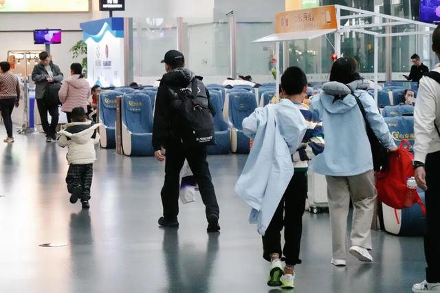 连休五天，浙L大部队已到……