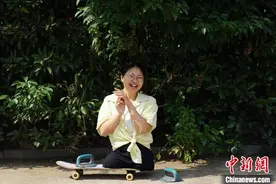 “无腿女孩”在山东开启大学时光：渴望自由的文学创作图片