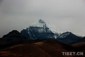 看！冈仁波齐！图片