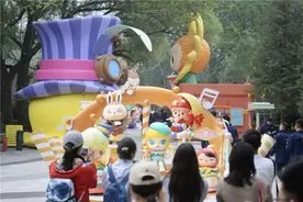 主题乐园市场竞争激烈  泡泡玛特主题乐园成“新网红”图片
