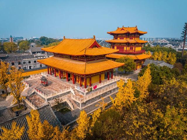 抓住秋天的尾巴 | 台儿庄古城秋色打卡指南，附私藏机位！