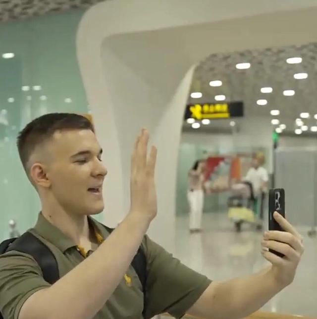 Make it Shenzhen 选择深圳  | Seamless Arrival 初到深圳 无忧通关