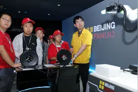 走进“永不停歇的工厂”，新京报小记者化身数控专家探秘顶尖科企图片