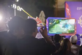 “电竞福州2023”快闪空投活动“1V1”SOLO赛在福州落幕图片