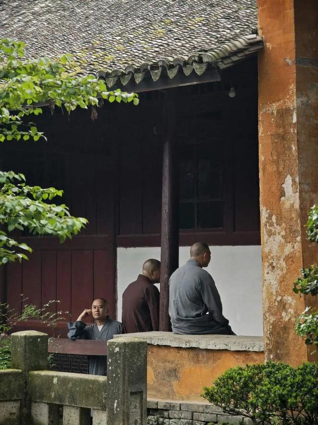 想搬去杭州了