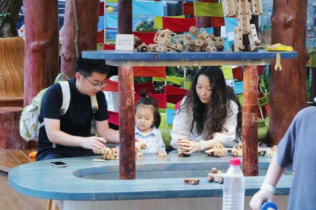 这片焦糖色的“童话森林”，美得藏不住了！