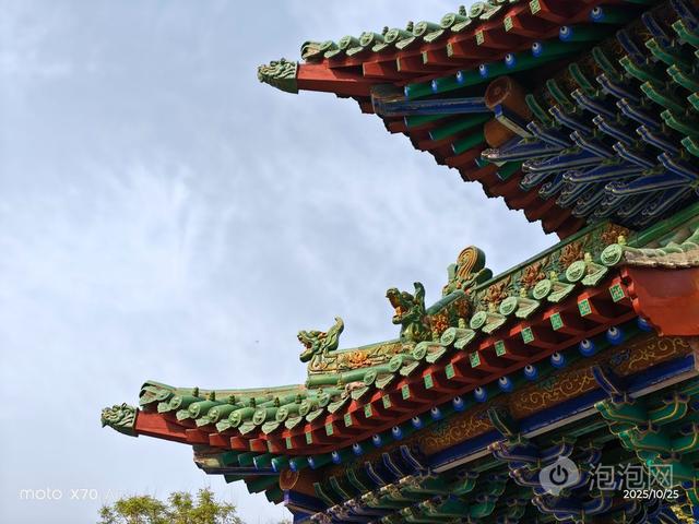 超纤薄设计，轻巧好手感 联想moto X70 Air评测