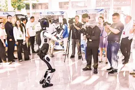 光谷人形机器人生产线4月投产图片