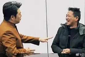 郎朗兑现58岁工人钢琴之约 并现场演奏了一段《梁祝》图片