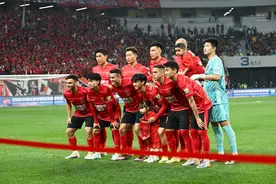 赛季首败！成都蓉城主场1:2不敌天津津门虎图片