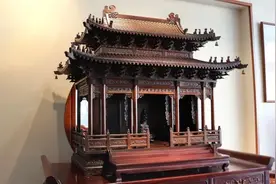 耗时近3年，这个嘉定人用红木复刻“太和殿”图片