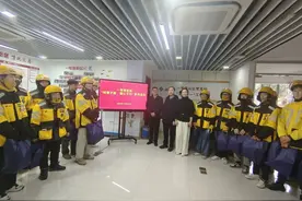 “问需于新，暖心于行”——庙行镇一号湾街区冬日慰问，情暖外卖小哥图片