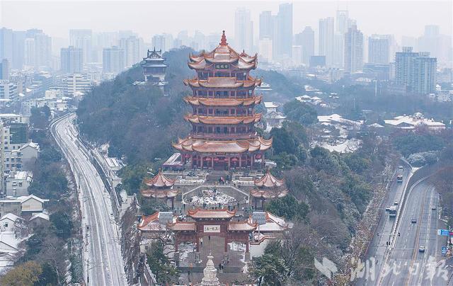 雪中的黄鹤楼美到极致