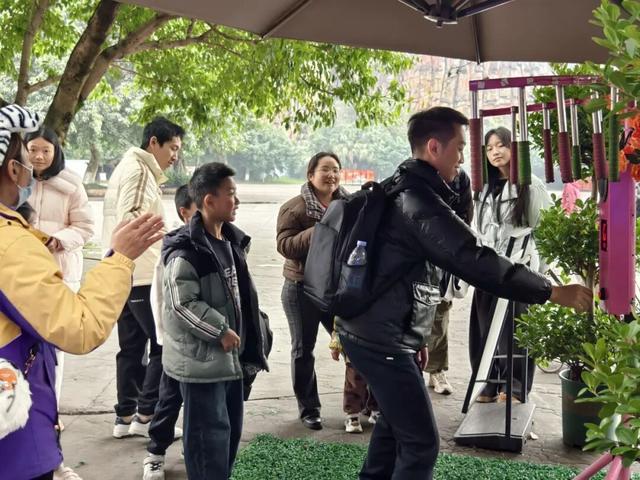 亲~~免费游乐和乐都的机会来了！